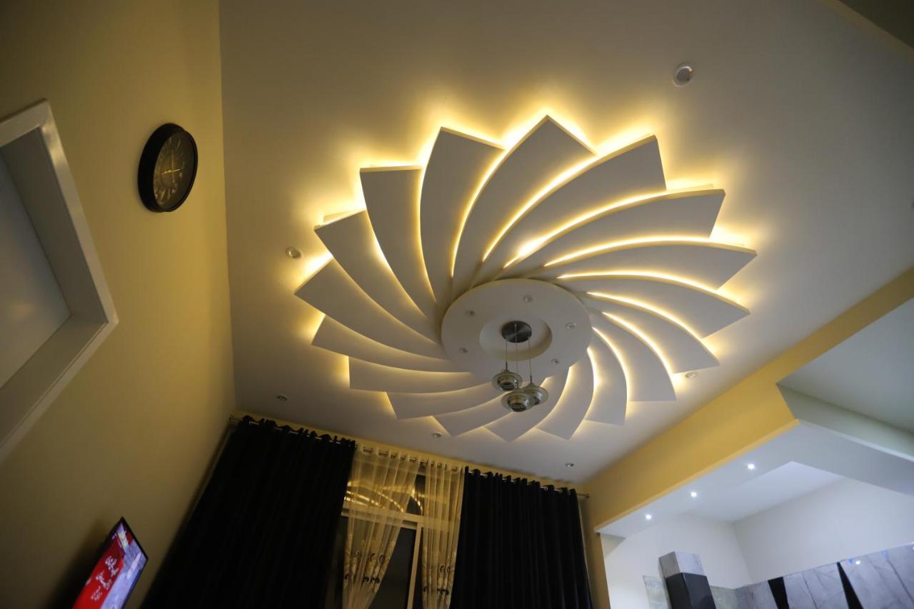 מורי Aloche Apartments מראה חיצוני תמונה